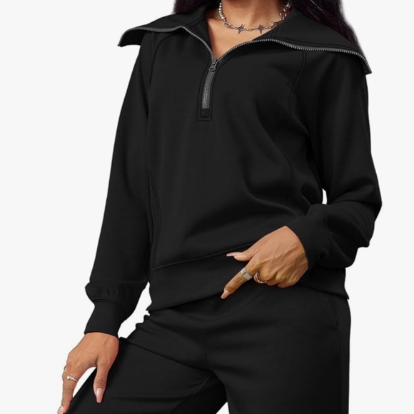 Elegant Black Women's Jumpsuit - Picture 5 of 7